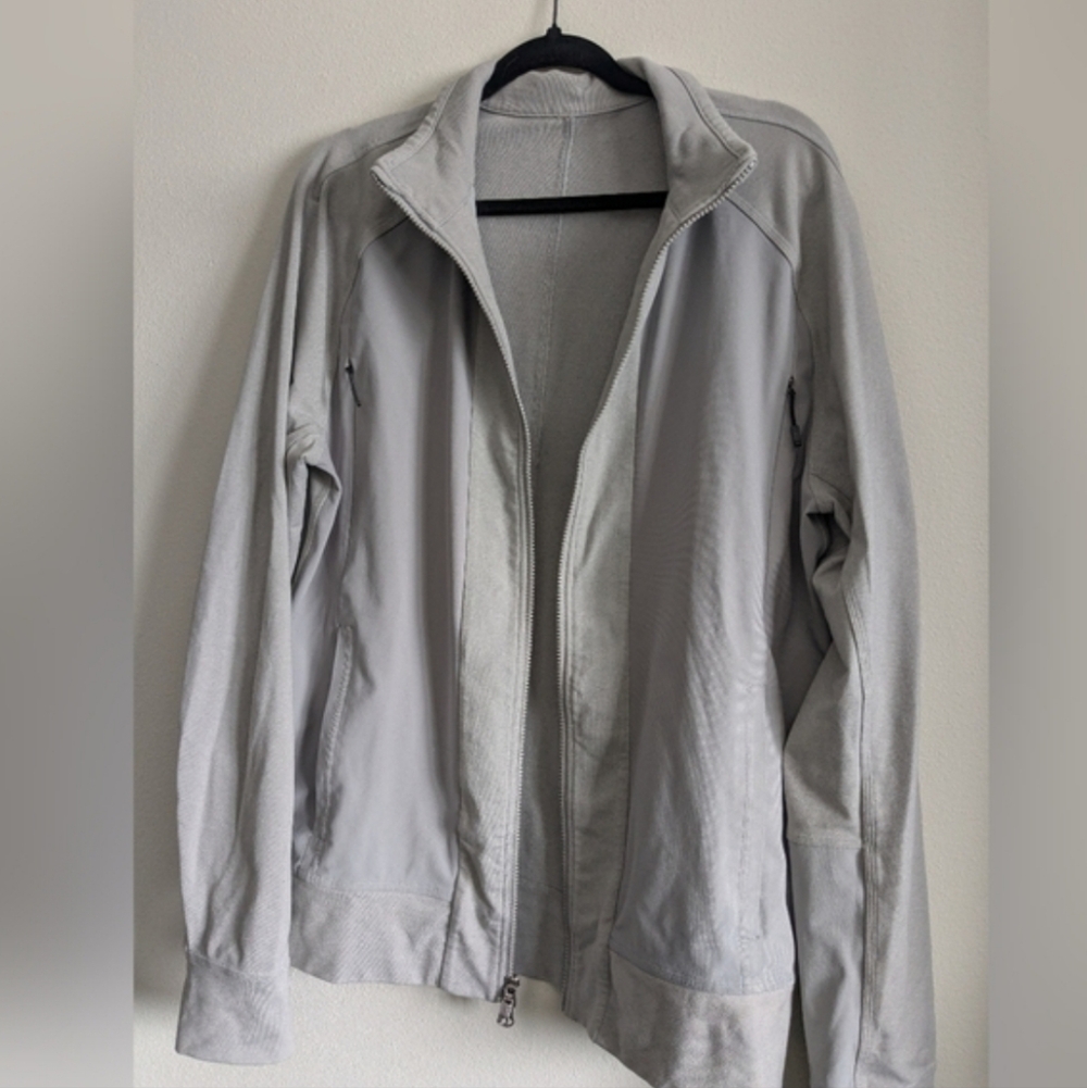 Lululemon Men's Zip Up Light Jacket Grey Size Large